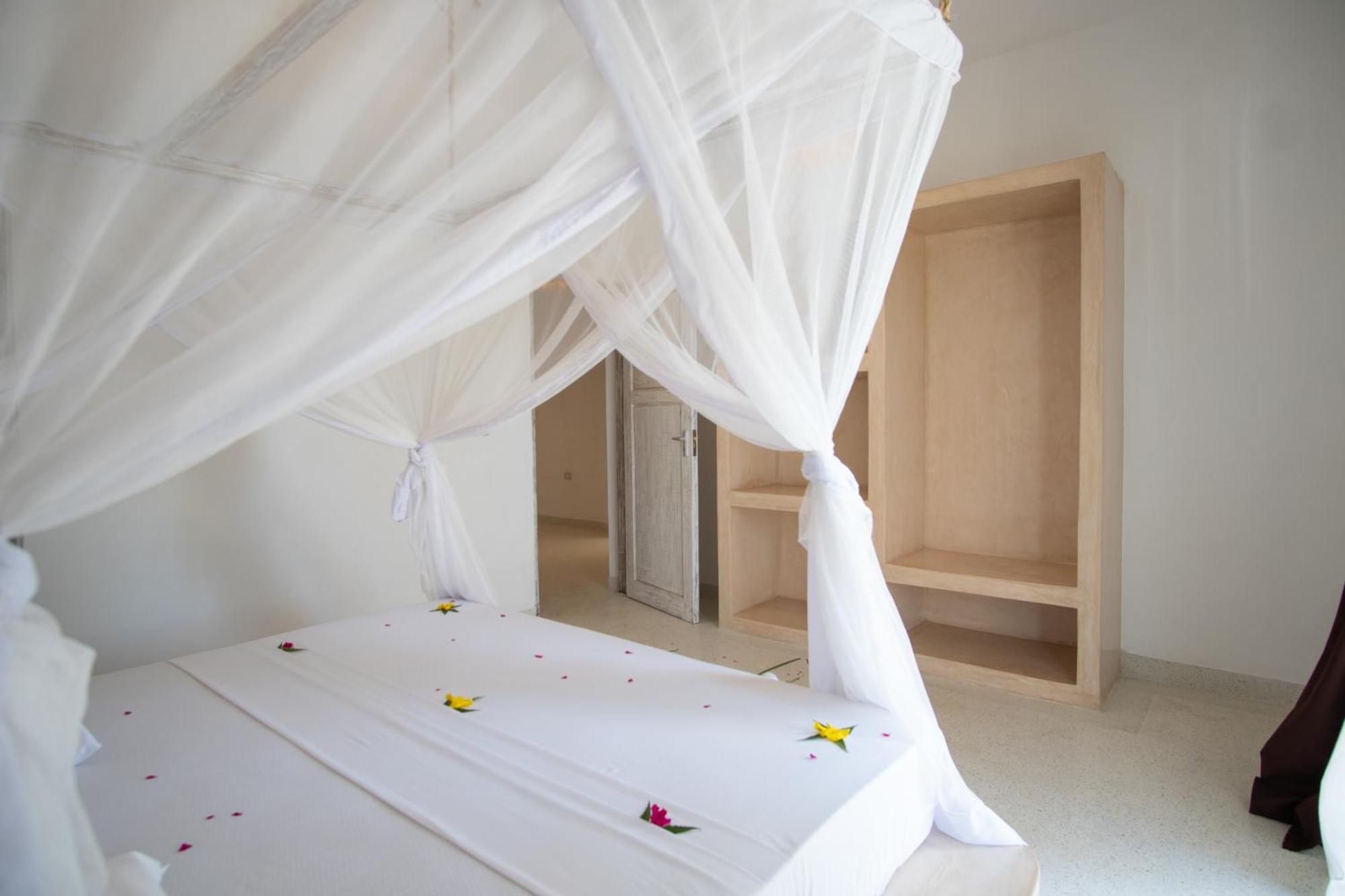 Rafiki Tamu Residential Resort Ватаму Экстерьер фото