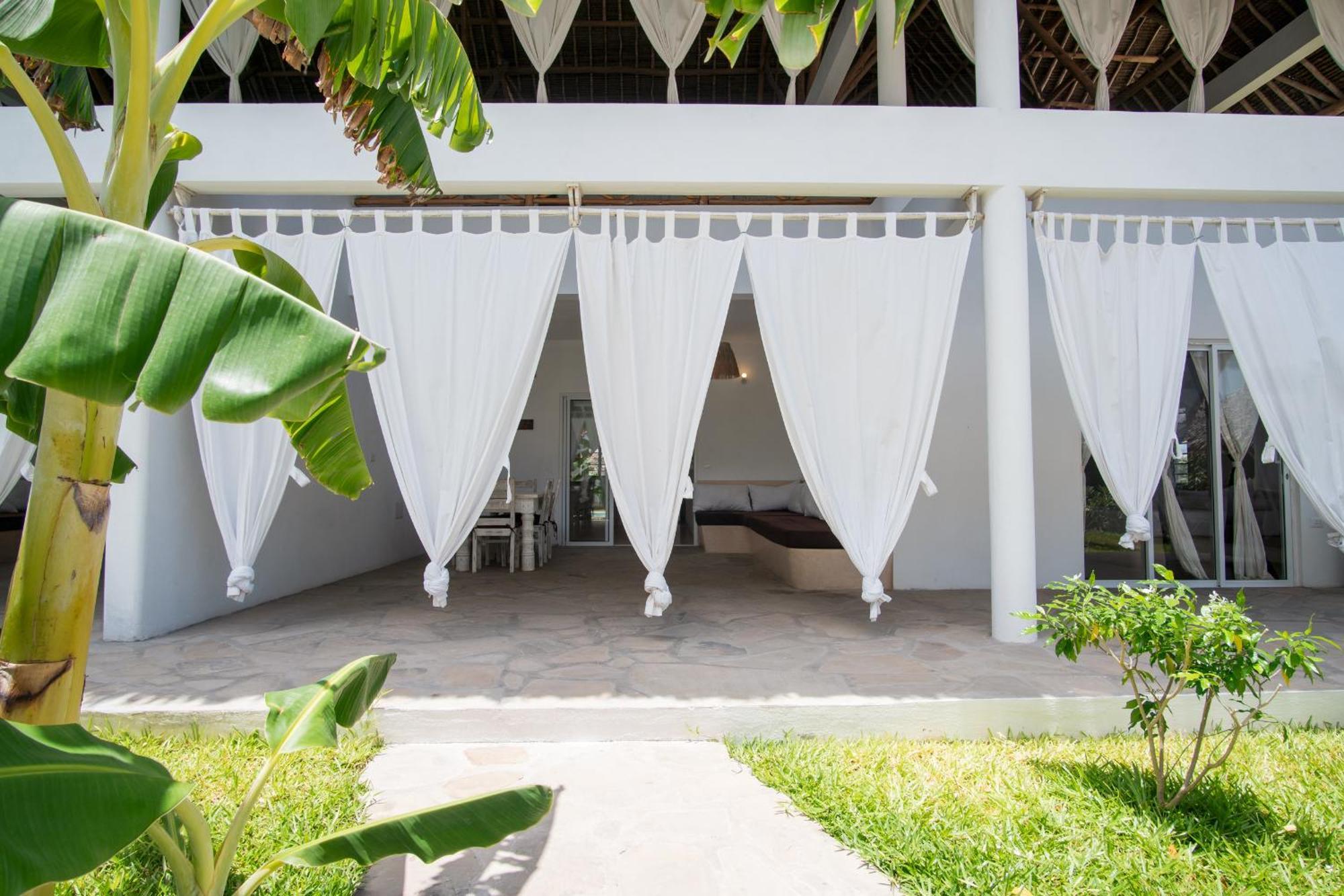 Rafiki Tamu Residential Resort Ватаму Экстерьер фото