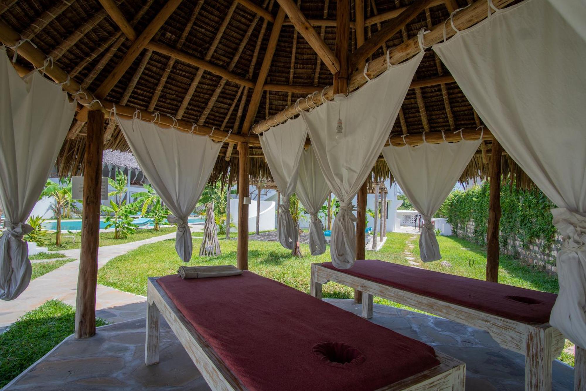 Rafiki Tamu Residential Resort Ватаму Экстерьер фото