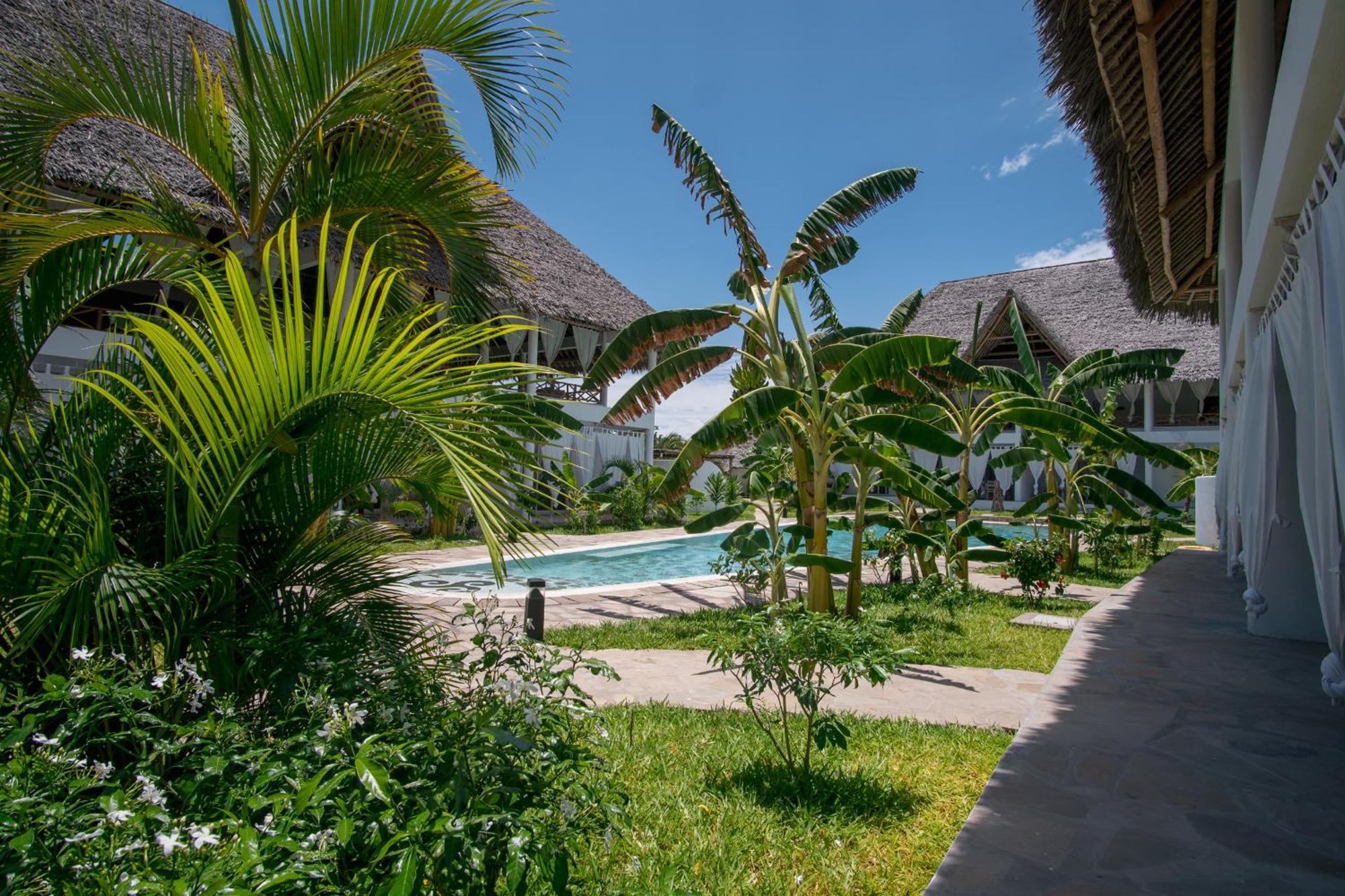 Rafiki Tamu Residential Resort Ватаму Экстерьер фото