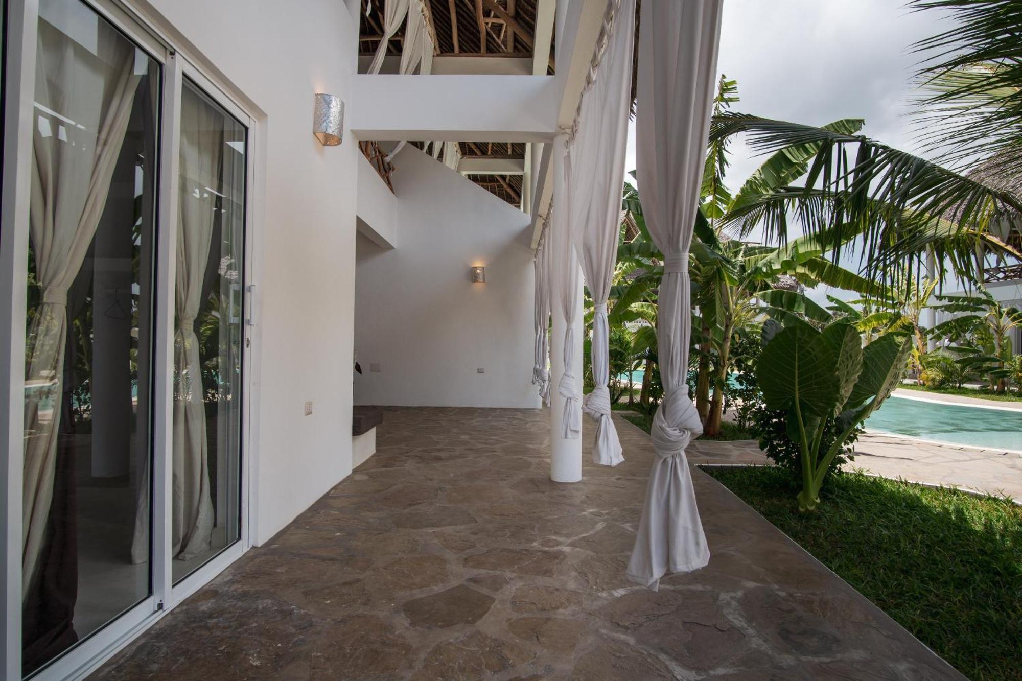Rafiki Tamu Residential Resort Ватаму Экстерьер фото