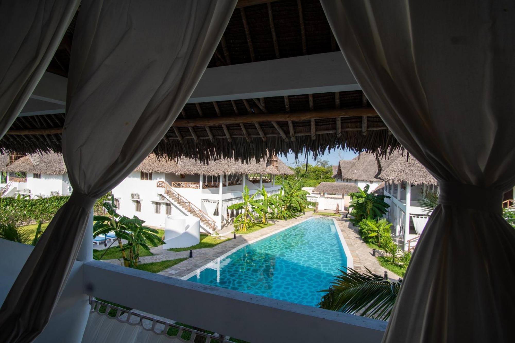 Rafiki Tamu Residential Resort Ватаму Экстерьер фото